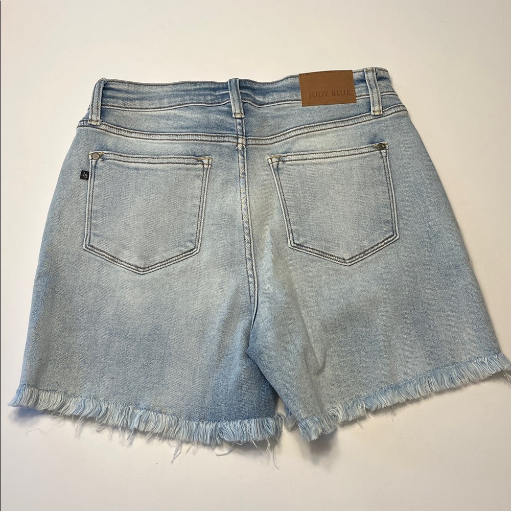 Judy Blue High Rise Cut Off Dad Shorts, Light Blue, size L - Picture 4 of 8